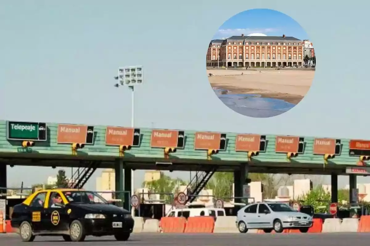 Una cabina de peaje en la Ruta 2 con varios carriles y un taxi negro y amarillo pasando por delante con una imagen circular superpuesta de un edificio frente a una playa de la Costa Atlántica