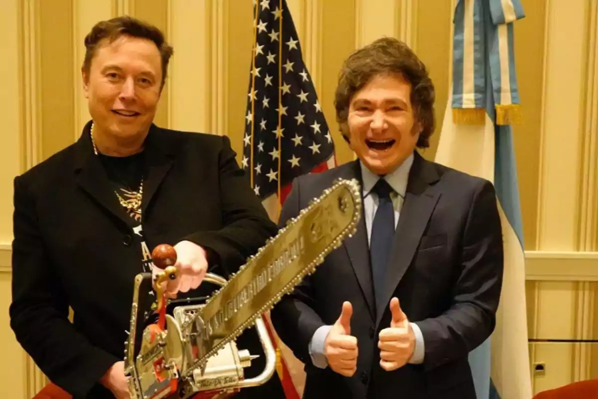 noticiaspuertosantacruz.com.ar - Imagen extraida de: https://laderechadiario.com/politica/presidente-javier-milei-se-reunio-con-elon-musk-y-le-regalo-motosierra