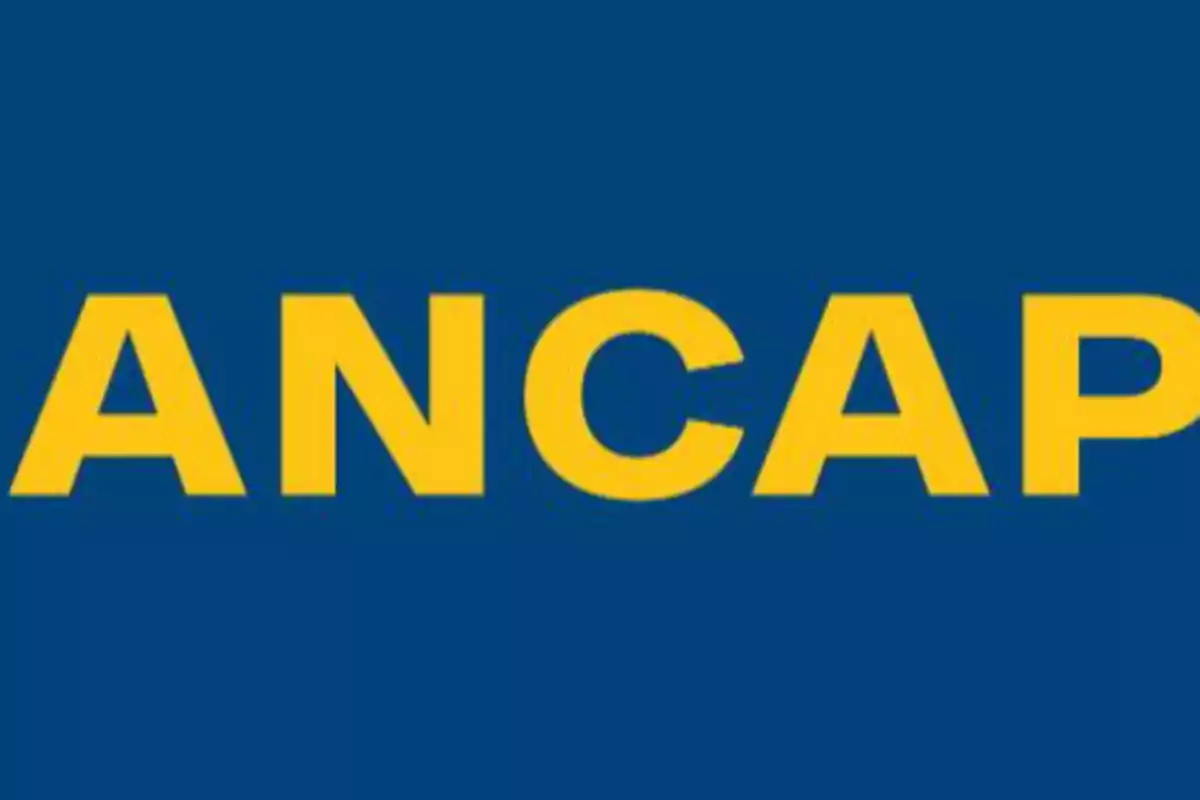 Logo de ANCAP con letras amarillas sobre fondo azul.