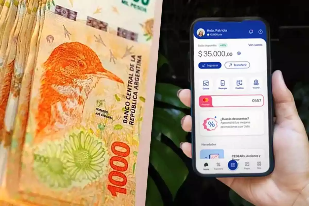 Una mano sostiene un teléfono móvil que muestra una aplicación de billetera virtual con un saldo de 35,000 pesos mientras al lado se ven billetes de 1000 pesos argentinos.