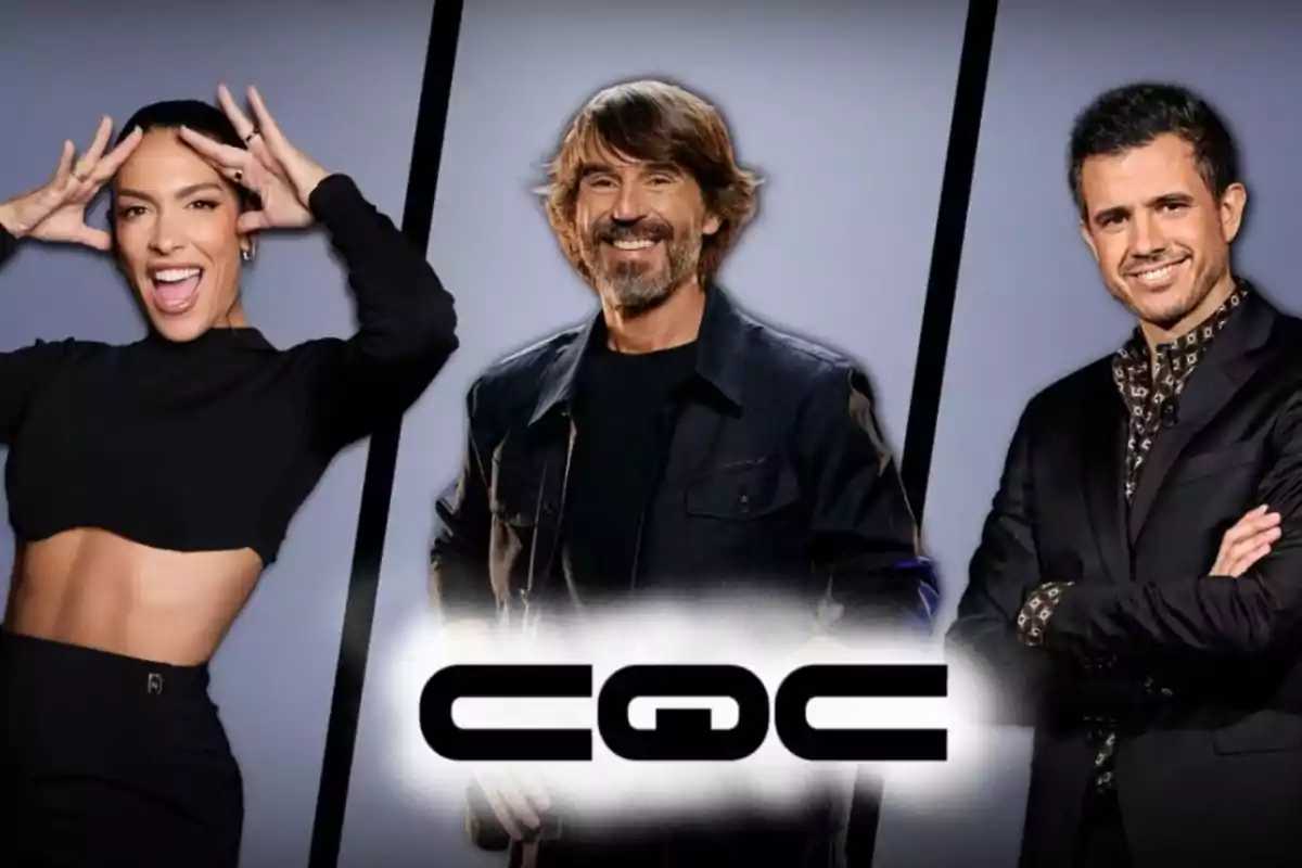 Tres personas posan frente a un fondo gris con el logo de CQC en la parte inferior.