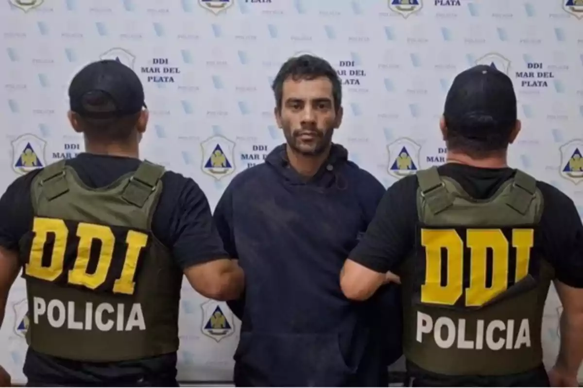 noticiaspuertosantacruz.com.ar - Imagen extraida de: https://laderechadiario.com/politica/arrestaron-al-asesino-del-kiosquero-mar-del-plata-buscado-por-otros-dos-robos