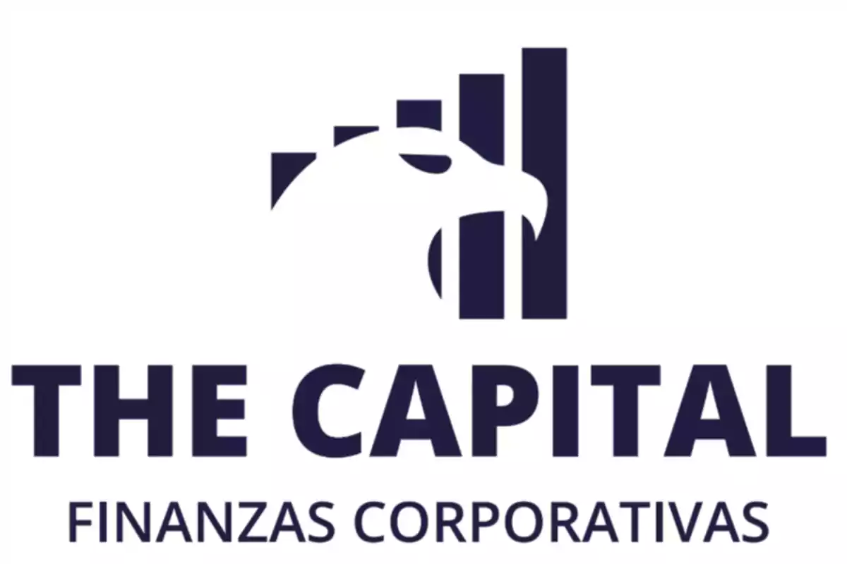 Logotipo de The Capital Finanzas Corporativas con un diseño de águila y barras verticales.